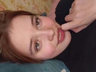 camwhore shaving pussy RosalieKukene
