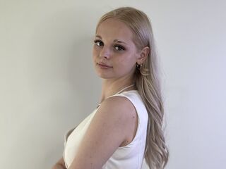 camslut masturbating RosarioKerans
