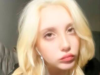 camgirl shaving pussy RubiAntonakos