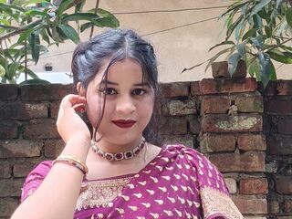 cam girl chatroom SaraAlisk