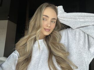 live webcam model SaraLinton