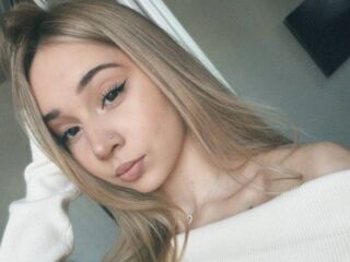naked girl with webcam fingering ShaquitaSofranko