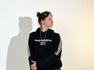 sex show online ShielaVanhamlin