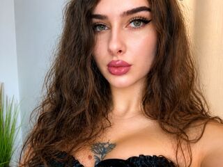 topless webcamgirl SienaStone