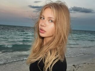 topless webcam girl StephanieChelf