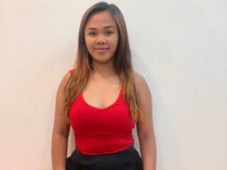 camwhore masturbating with dildo YenMendoza